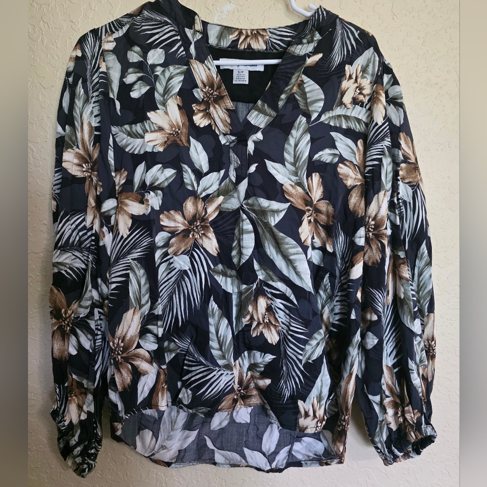 Tommy Bahama Floral Long Sleeve Blouse